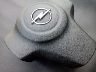 Ремонт накладки на руль Opel Corsa D